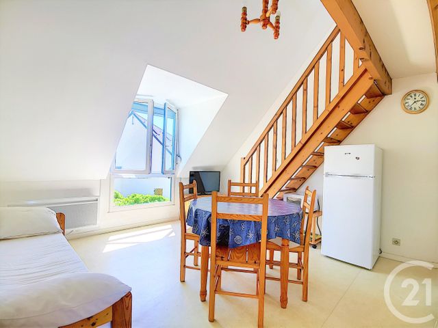 Appartement F2 à vendre - 2 pièces - 25.77 m2 - SARZEAU - 56 - BRETAGNE - Century 21 Sarz'Eau Immobilier Appartement F2 à vendre - 2 pièces - 25.77 m2 - SARZEAU - 56 - BRETAGNE - Century 21 Sarz'Eau Immobilier