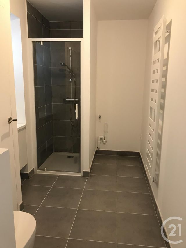 Appartement F4 à vendre - 4 pièces - 88.54 m2 - SARZEAU - 56 - BRETAGNE - Century 21 Sarz'Eau Immobilier Appartement F4 à vendre - 4 pièces - 88.54 m2 - SARZEAU - 56 - BRETAGNE - Century 21 Sarz'Eau Immobilier