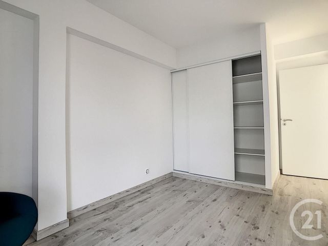 Appartement F4 à vendre - 4 pièces - 88.54 m2 - SARZEAU - 56 - BRETAGNE - Century 21 Sarz'Eau Immobilier Appartement F4 à vendre - 4 pièces - 88.54 m2 - SARZEAU - 56 - BRETAGNE - Century 21 Sarz'Eau Immobilier