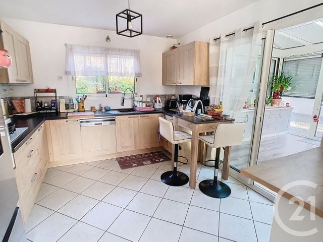 Afficher la photo en grand maison à vendre - 9 pièces - 188.0 m2 - LE TOUR DU PARC - 56 - BRETAGNE - Century 21 Sarz'Eau Immobilier