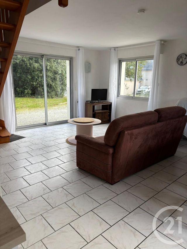 maison à louer - 5 pièces - 78.31 m2 - LE TOUR DU PARC - 56 - BRETAGNE - Century 21 Sarz'Eau Immobilier