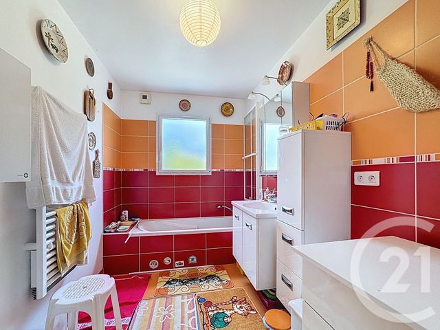 Afficher la photo en grand maison à vendre - 6 pièces - 138.68 m2 - LE TOUR DU PARC - 56 - BRETAGNE - Century 21 Sarz'Eau Immobilier