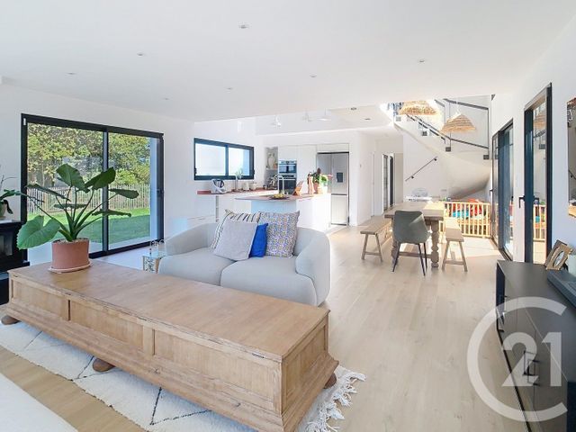 maison à vendre - 5 pièces - 138.87 m2 - LE TOUR DU PARC - 56 - BRETAGNE - Century 21 Sarz'Eau Immobilier