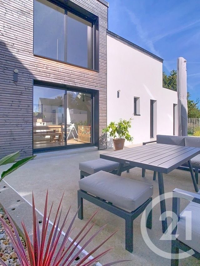 maison à vendre - 5 pièces - 138.87 m2 - LE TOUR DU PARC - 56 - BRETAGNE - Century 21 Sarz'Eau Immobilier