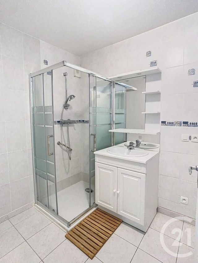 Appartement T3 à louer - 3 pièces - 71.11 m2 - SARZEAU - 56 - BRETAGNE - Century 21 Sarz'Eau Immobilier