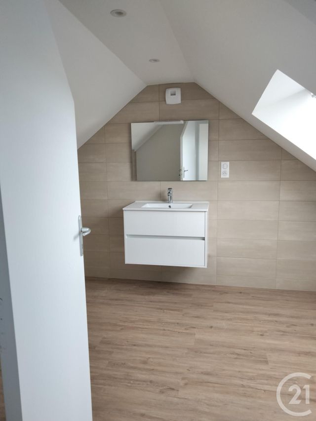 Appartement Duplex à louer - 3 pièces - 64.75 m2 - ST GILDAS DE RHUYS - 56 - BRETAGNE - Century 21 Sarz'Eau Immobilier