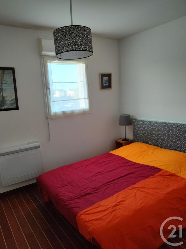 Appartement Duplex à louer - 4 pièces - 55.0 m2 - ARZON - 56 - BRETAGNE - Century 21 Sarz'Eau Immobilier