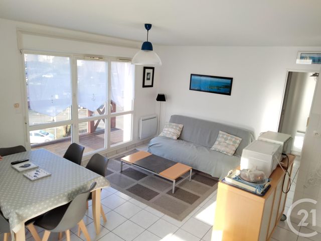 Appartement Duplex à louer - 4 pièces - 55.0 m2 - ARZON - 56 - BRETAGNE - Century 21 Sarz'Eau Immobilier