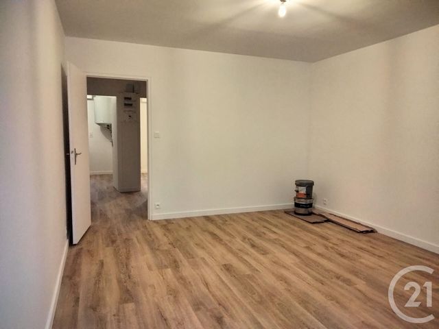 Appartement F2 à louer - 2 pièces - 41.52 m2 - VANNES - 56 - BRETAGNE - Century 21 Sarz'Eau Immobilier