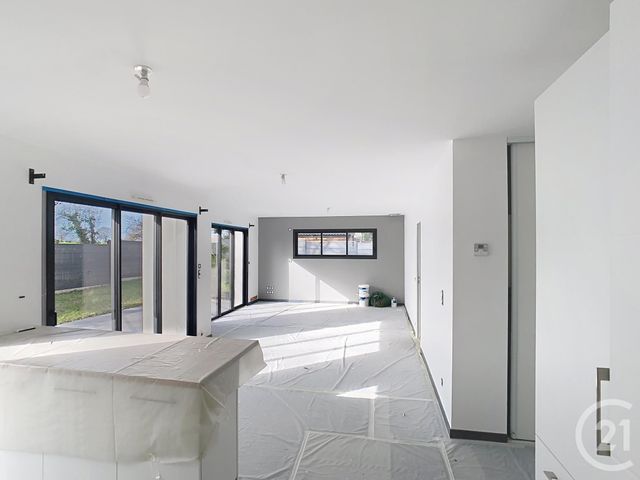 maison à louer - 6 pièces - 127.0 m2 - THEIX NOYALO - 56 - BRETAGNE - Century 21 Sarz'Eau Immobilier