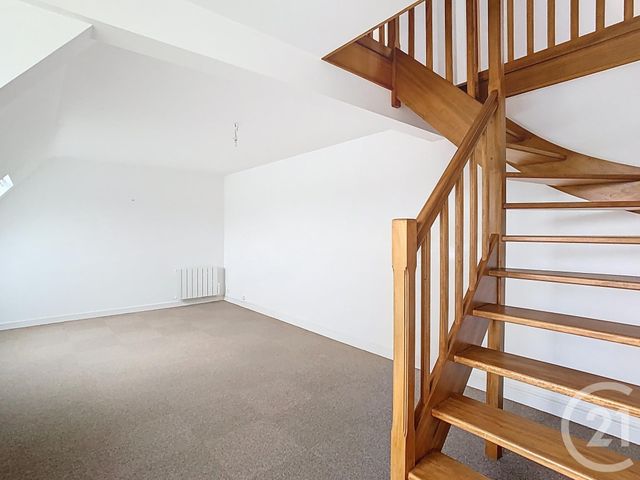 Appartement Duplex à louer - 3 pièces - 52.0 m2 - SARZEAU - 56 - BRETAGNE - Century 21 Sarz'Eau Immobilier