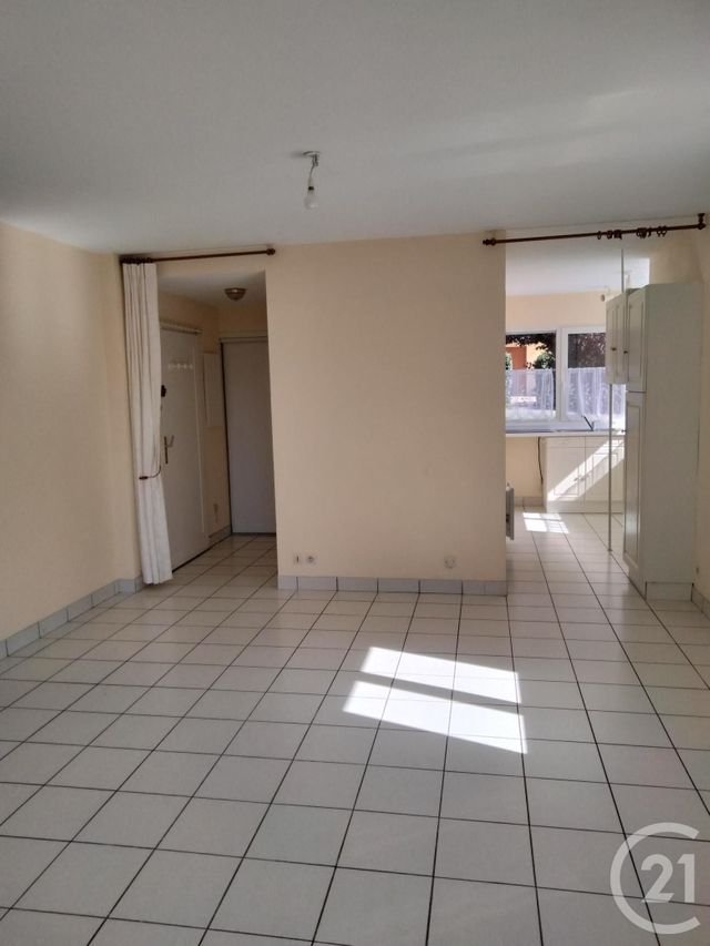 Appartement F3 à louer - 3 pièces - 52.6 m2 - SARZEAU - 56 - BRETAGNE - Century 21 Sarz'Eau Immobilier