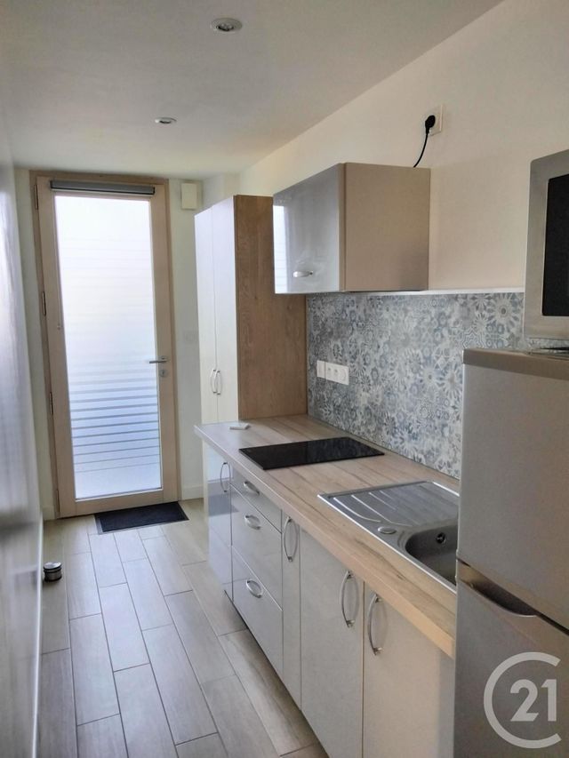Appartement F1 à louer - 1 pièce - 21.3 m2 - VANNES - 56 - BRETAGNE - Century 21 Sarz'Eau Immobilier