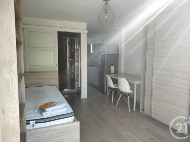 Appartement F1 à louer - 1 pièce - 21.3 m2 - VANNES - 56 - BRETAGNE - Century 21 Sarz'Eau Immobilier