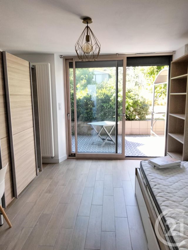 Appartement F1 à louer - 1 pièce - 21.3 m2 - VANNES - 56 - BRETAGNE - Century 21 Sarz'Eau Immobilier