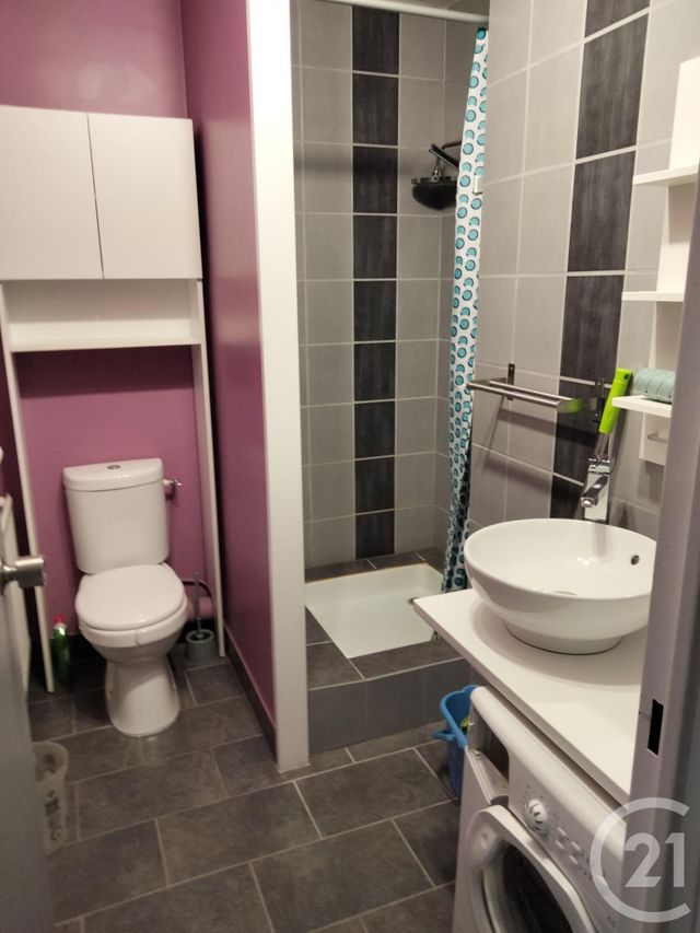 Appartement Studio à louer - 1 pièce - 20.79 m2 - VANNES - 56 - BRETAGNE - Century 21 Sarz'Eau Immobilier