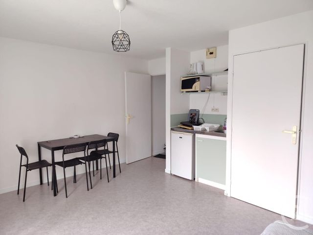 Appartement Studio à louer - 1 pièce - 21.25 m2 - VANNES - 56 - BRETAGNE - Century 21 Sarz'Eau Immobilier