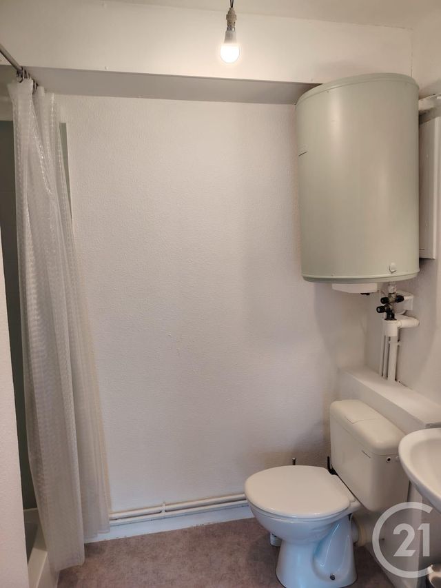 Appartement Studio à louer - 1 pièce - 21.25 m2 - VANNES - 56 - BRETAGNE - Century 21 Sarz'Eau Immobilier