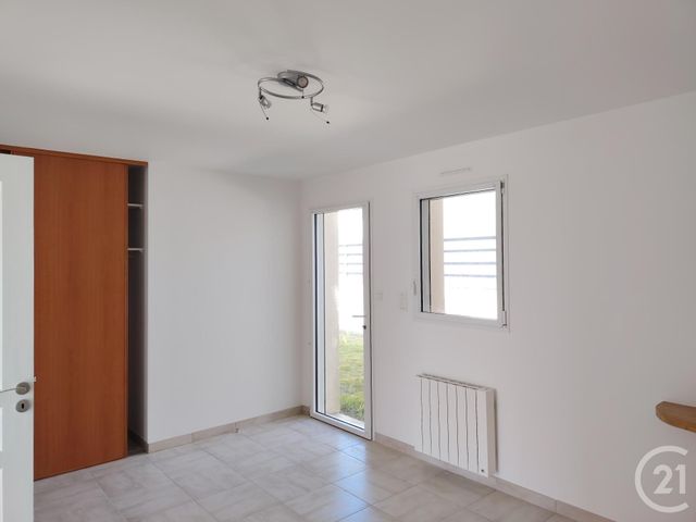 Appartement F4 à louer - 4 pièces - 90.0 m2 - ST GILDAS DE RHUYS - 56 - BRETAGNE - Century 21 Sarz'Eau Immobilier