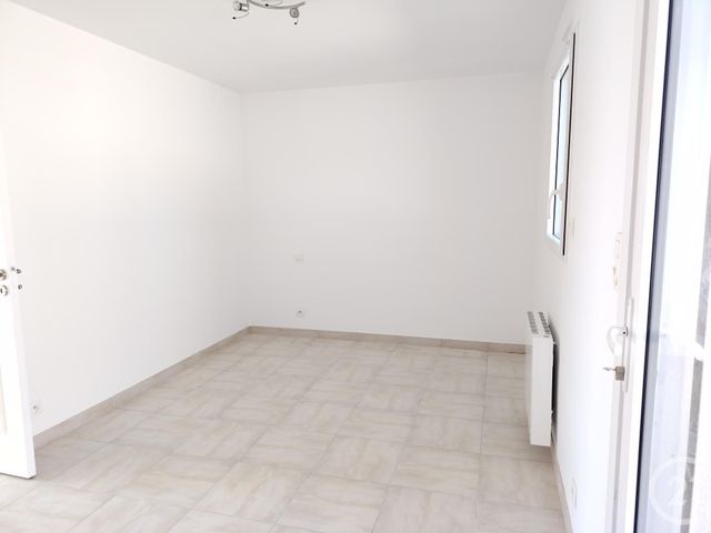 Appartement F4 à louer - 4 pièces - 90.0 m2 - ST GILDAS DE RHUYS - 56 - BRETAGNE - Century 21 Sarz'Eau Immobilier