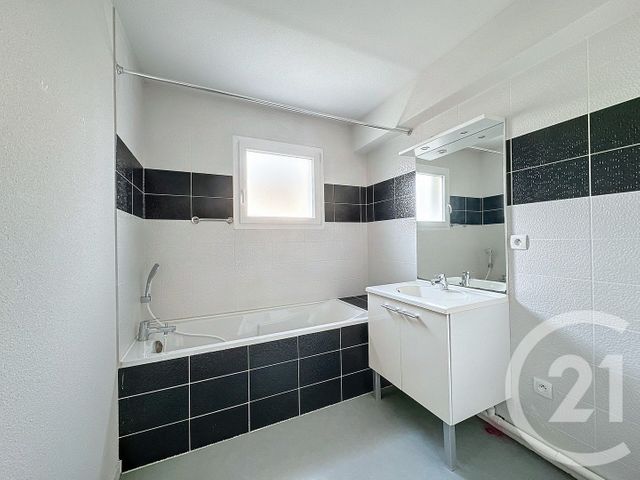 Appartement F3 à vendre - 3 pièces - 60.98 m2 - SENE - 56 - BRETAGNE - Century 21 Sarz'Eau Immobilier