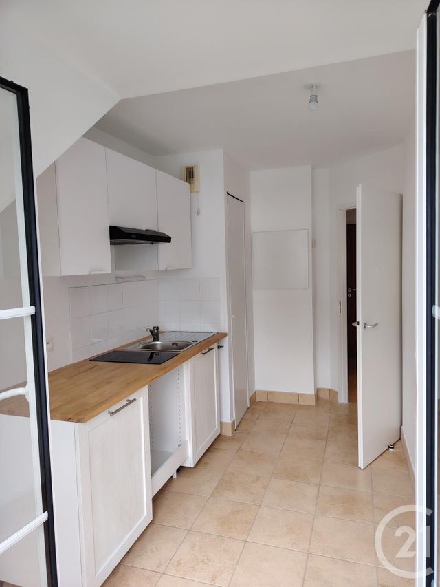 Appartement F1 à louer - 1 pièce - 32.52 m2 - SARZEAU - 56 - BRETAGNE - Century 21 Sarz'Eau Immobilier