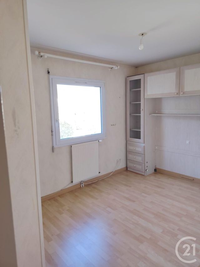 Appartement F3 à louer - 3 pièces - 81.37 m2 - VANNES - 56 - BRETAGNE - Century 21 Sarz'Eau Immobilier