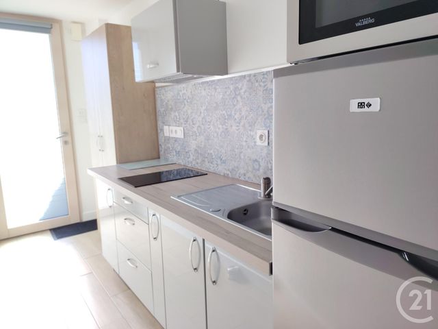 Appartement F1 à louer - 1 pièce - 21.3 m2 - VANNES - 56 - BRETAGNE - Century 21 Sarz'Eau Immobilier