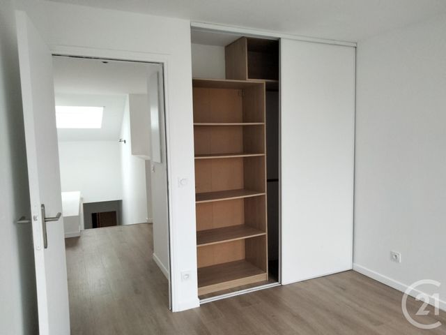 Appartement F3 à louer - 3 pièces - 60.0 m2 - ST GILDAS DE RHUYS - 56 - BRETAGNE - Century 21 Sarz'Eau Immobilier