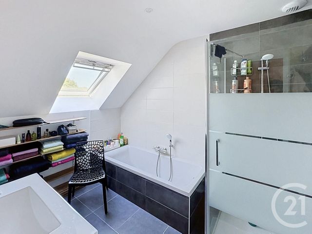 maison à vendre - 6 pièces - 128.45 m2 - LE TOUR DU PARC - 56 - BRETAGNE - Century 21 Sarz'Eau Immobilier