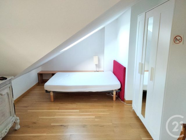 Appartement Duplex à louer - 4 pièces - 55.0 m2 - ARZON - 56 - BRETAGNE - Century 21 Sarz'Eau Immobilier