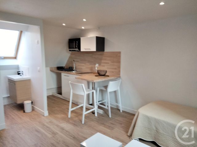 Appartement Duplex à louer - 2 pièces - 14.48 m2 - ST GILDAS DE RHUYS - 56 - BRETAGNE - Century 21 Sarz'Eau Immobilier