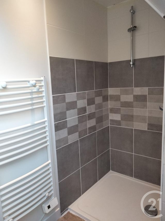 Appartement Duplex à louer - 2 pièces - 14.48 m2 - ST GILDAS DE RHUYS - 56 - BRETAGNE - Century 21 Sarz'Eau Immobilier