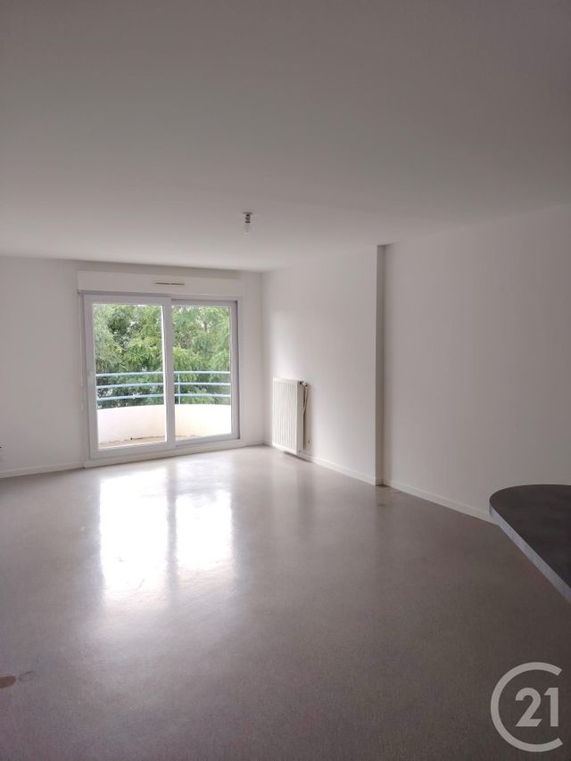 Appartement F3 à louer - 3 pièces - 54.65 m2 - VANNES - 56 - BRETAGNE - Century 21 Sarz'Eau Immobilier