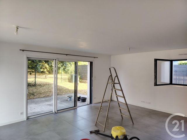 maison à louer - 6 pièces - 117.0 m2 - THEIX NOYALO - 56 - BRETAGNE - Century 21 Sarz'Eau Immobilier