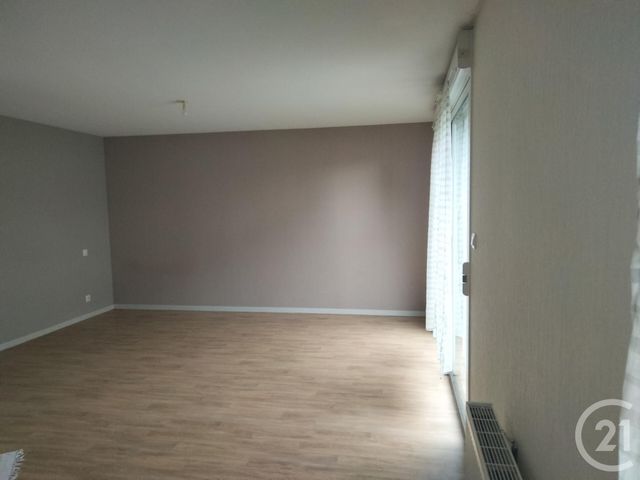 Appartement F1 à louer - 1 pièce - 32.56 m2 - THEIX - 56 - BRETAGNE - Century 21 Sarz'Eau Immobilier