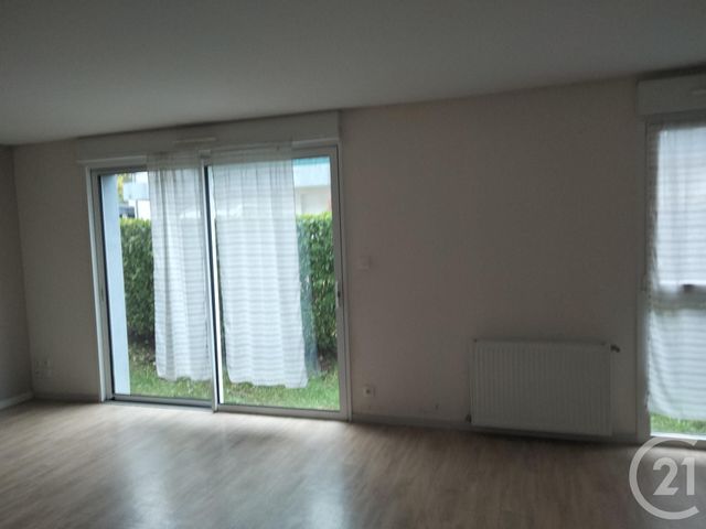 Appartement F1 à louer - 1 pièce - 32.56 m2 - THEIX - 56 - BRETAGNE - Century 21 Sarz'Eau Immobilier