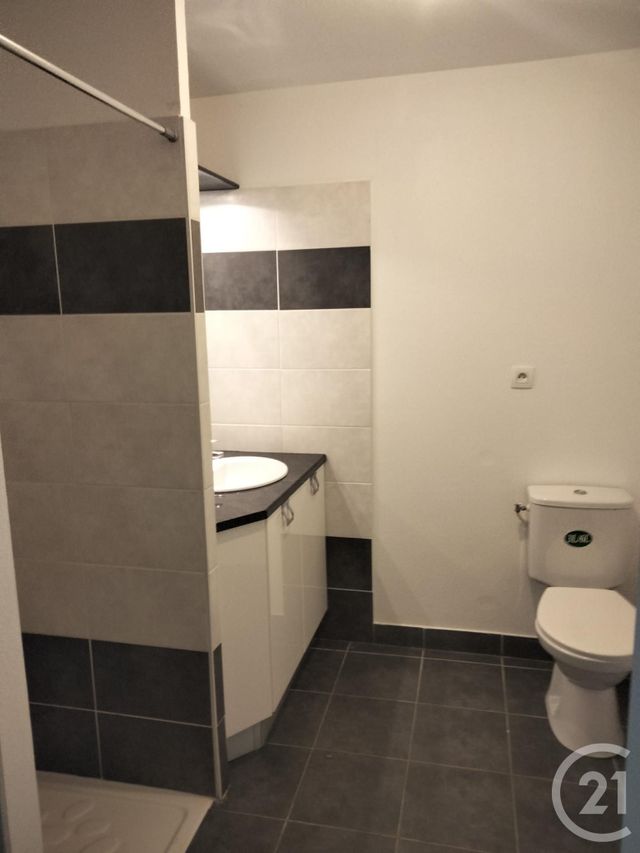Appartement F1 à louer - 1 pièce - 32.56 m2 - THEIX - 56 - BRETAGNE - Century 21 Sarz'Eau Immobilier