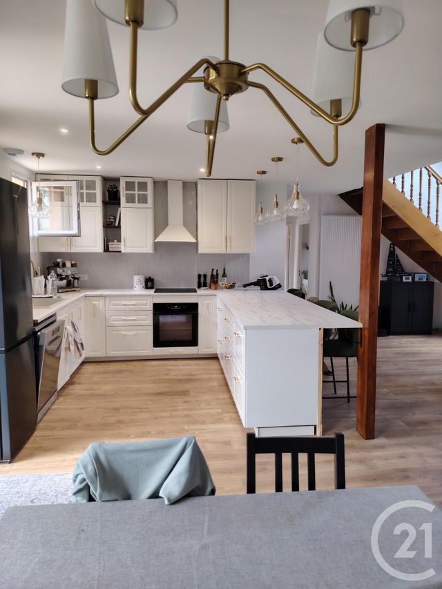 maison à louer - 6 pièces - 140.0 m2 - THEIX NOYALO - 56 - BRETAGNE - Century 21 Sarz'Eau Immobilier