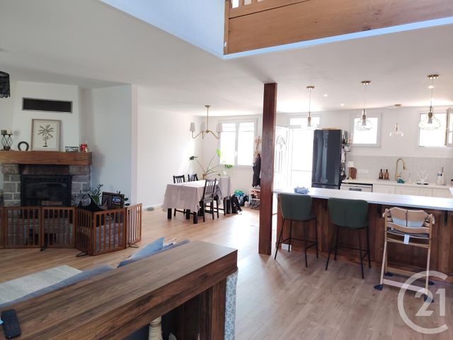 maison à louer - 6 pièces - 140.0 m2 - THEIX NOYALO - 56 - BRETAGNE - Century 21 Sarz'Eau Immobilier