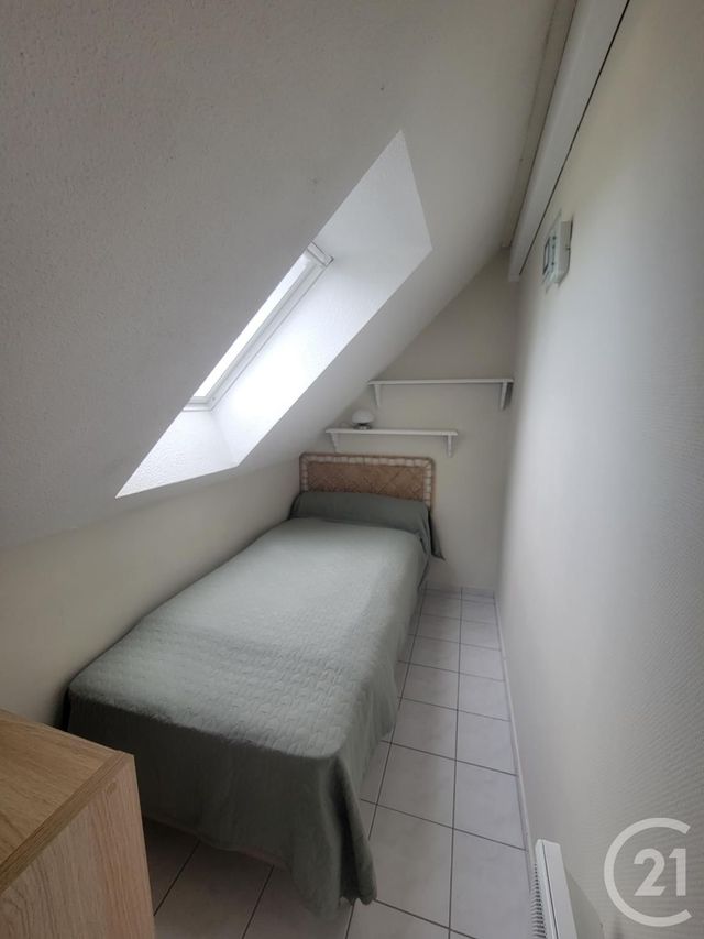 Appartement Duplex à louer - 2 pièces - 24.6 m2 - SARZEAU - 56 - BRETAGNE - Century 21 Sarz'Eau Immobilier